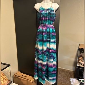 Beautiful maxi dress size small